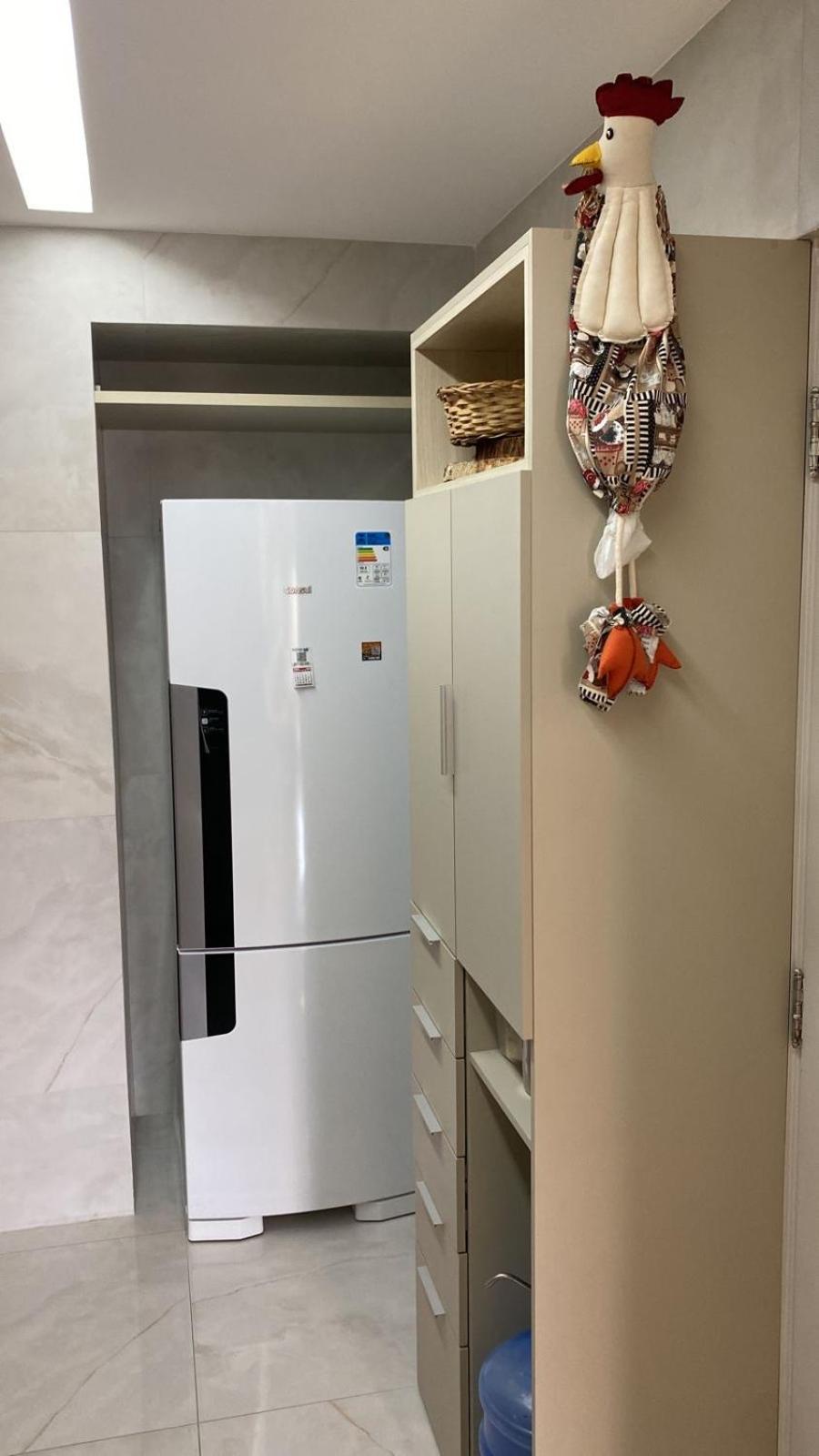 Apartamento Exclusivo Tres Quartos Na De Ponta Proximo Ao Mar - Apto 802 *