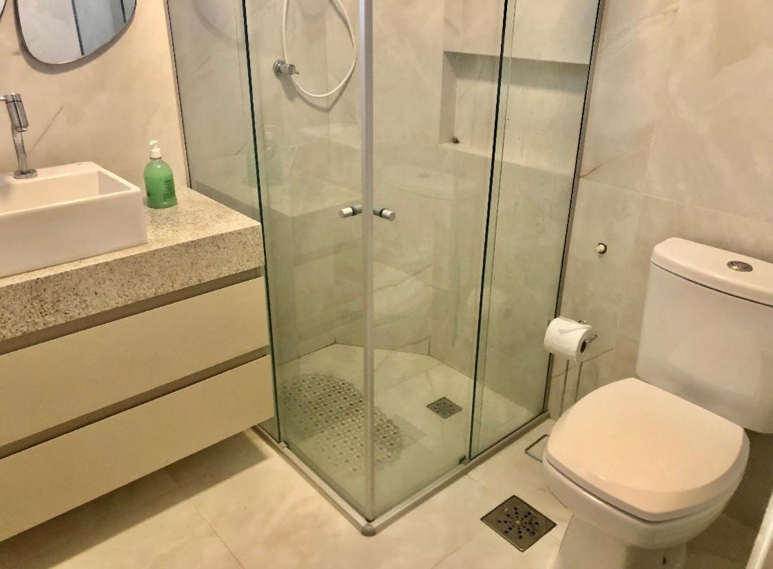 Apartamento Exclusivo Tres Quartos Na De Ponta Proximo Ao Mar - Apto 802